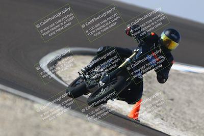 media/Nov-01-2025-TrackDaz (Sat) [[2b4d5192bc]]/B Group/1220pm (Turn 2 Outside)/